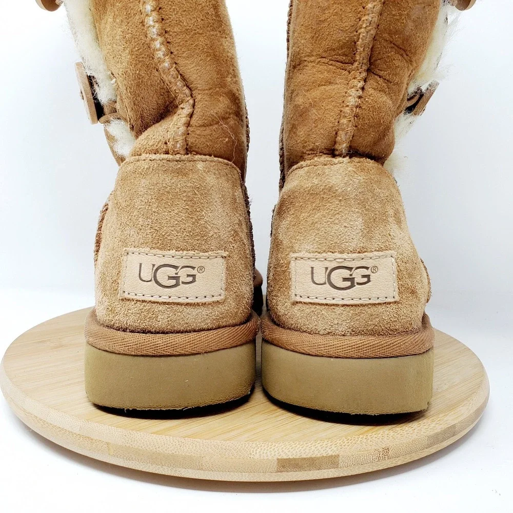 UGG Bailey Triplet Womens 6 Boot Chestnut Brown Suede Tall Winter Button Pull On